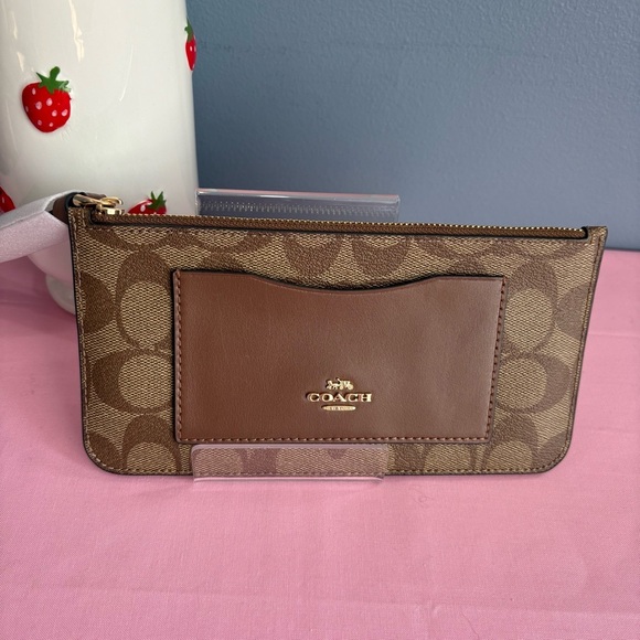 Coach Signature Monogram Tan and Brown Signature Wristlet Coated Canvas NWT - Picture 2 of 5